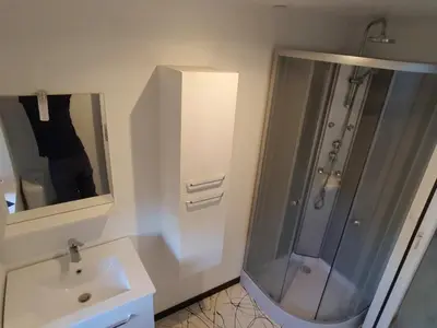 Salle de bains dans l'établissement Chez Jo et Anne-Marie