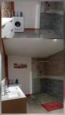 Salle de bains dans l'établissement Les Forges 2