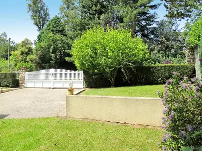 Jardin de l'établissement Holiday Home de Beaumont by Interhome