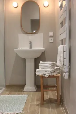 Salle de bains dans l'établissement Chambres d'Hôtes Château de Martragny