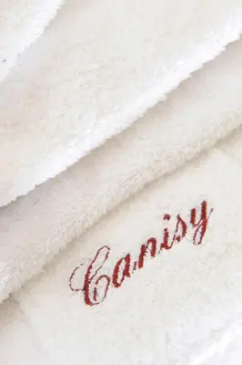 Certificat, récompense, panneau ou autre document affiché dans l'établissement Chateau de Canisy