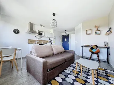 Cuisine ou kitchenette dans l'établissement Beau duplex et studio proche de la mer