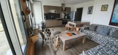Cuisine ou kitchenette dans l'établissement Appartement vue sur mer et port