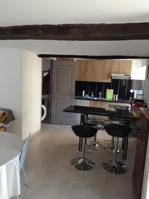 Cuisine ou kitchenette dans l'établissement 3 Rue des Caux