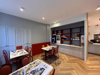 Plateau bouilloire dans l'établissement Hotel Angleterre