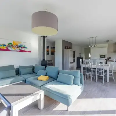 Les Vignets comfortable holiday home