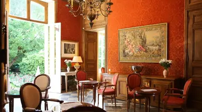 Coin salon dans l'établissement Hôtel d'Argouges