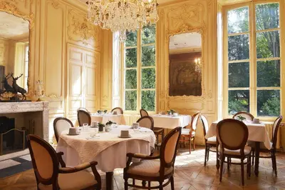 Coin salon dans l'établissement Hôtel d'Argouges