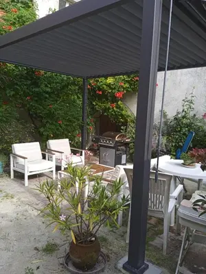 Jardin de l'établissement Chambres d'hôtes les Clématites en Cotentin