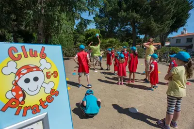 Clients de l'établissement Camping Officiel Siblu Domaine de Litteau