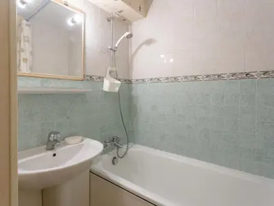 Salle de bains dans l'établissement Apartment Cap Cabourg-19 by Interhome
