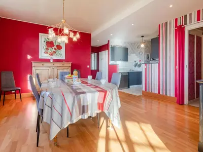 Cuisine ou kitchenette dans l'établissement Apartment Le Normandie Home by Interhome