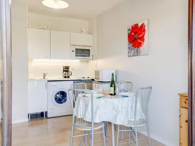 Cuisine ou kitchenette dans l'établissement Apartment Fleur Marine-9 by Interhome