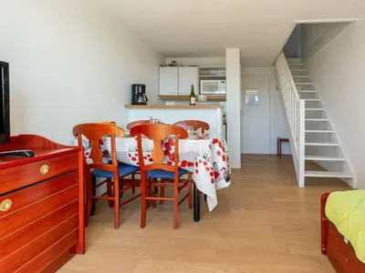 Cuisine ou kitchenette dans l'établissement Apartment Port Guillaume-6 by Interhome