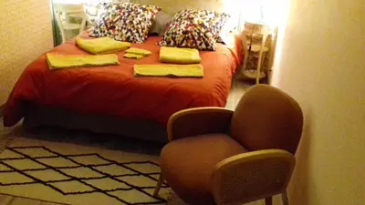 Un ou plusieurs lits dans un hébergement de l'établissement Le vitrail CHAMBRE Équipée sans service repas 1073 rue des carrières 50700 Yvetot bocage