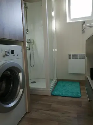 Salle de bains dans l'établissement les Bains de Mer