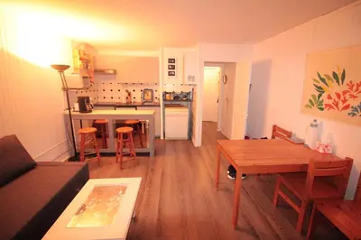 Cuisine ou kitchenette dans l'établissement On The Beach
