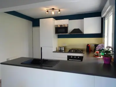 Cuisine ou kitchenette dans l'établissement House in Basse-Normandie near Mont St Michel