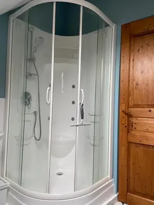 Salle de bains dans l'établissement Gîte La Roche