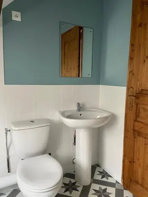 Salle de bains dans l'établissement Gîte La Roche