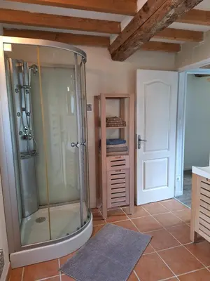 Salle de bains dans l'établissement Maison de la Grève