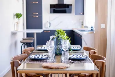 Coin salon dans l'établissement Elégant appartement en plein coeur de Cabourg - Les locations de Proust