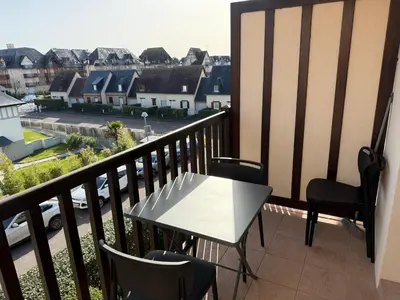 Balcon ou terrasse dans l'établissement T2, accès direct plage, proche thalasso