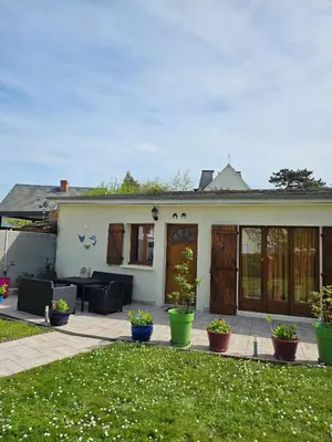 Jardin de l'établissement Maison confortable à Ver-sur-Mer avec jardin privé