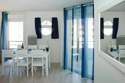 Plan de l'établissement Apartment in Grandcamp for 4 Person