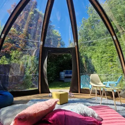 Jardin de l'établissement bulle de bonheur a 500 m pas de la plage