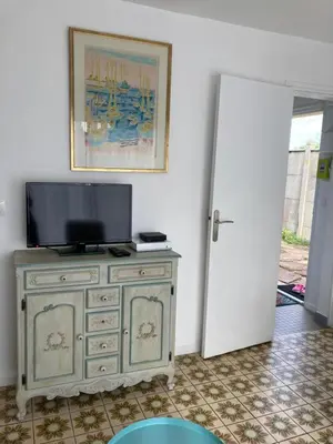 Télévision ou salle de divertissement dans l'établissement Asteria
