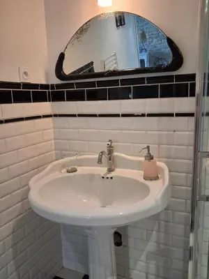 Salle de bains dans l'établissement Atelier aux Dimes
