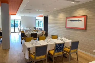Restaurant ou autre lieu de restauration dans l'établissement Résidence Services Seniors Domitys - Les Safrans