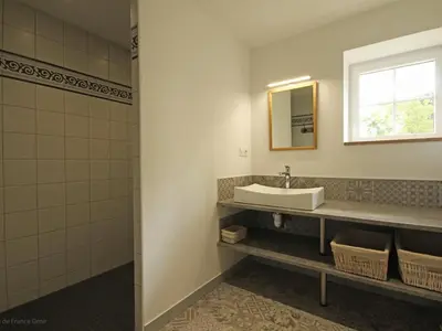 Plan de l'établissement Gîte confortable avec animaux, jardin et wifi inclus, cadre paisible en Normandie - FR-1-497-6