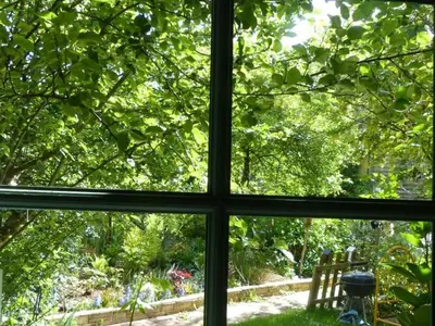 Jardin de l'établissement La Bergerie: Maison ancienne avec jardin anglais, 2 chambres - FR-1-497-35