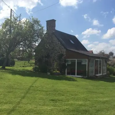 Maison chaleureuse avec WIFI et animaux acceptés près du Mont de Cerisy - FR-1-497-40