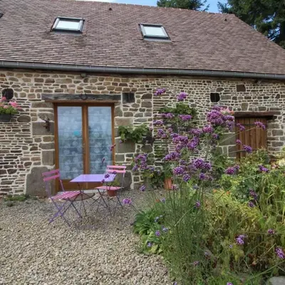 Grange restaurée avec jardin