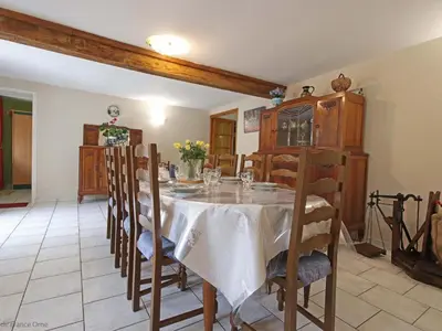 Plan de l'établissement Maison de campagne spacieuse avec grand jardin, animaux acceptés - FR-1-497-99
