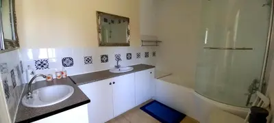 Salle de bains dans l'établissement L' Anpeg, gîte dans le Cotentin jusqu'à 8 personnes