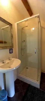 Salle de bains dans l'établissement L' Anpeg, gîte dans le Cotentin jusqu'à 8 personnes