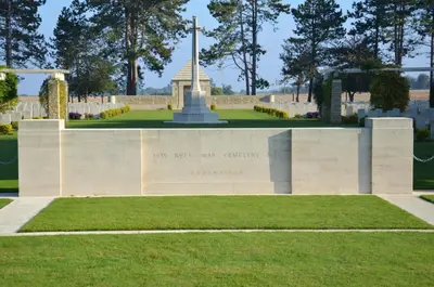 Jardin de l'établissement Ô Grenier de l'artiste