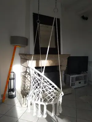 Télévision ou salle de divertissement dans l'établissement Les Gîtes du Château de Passillé