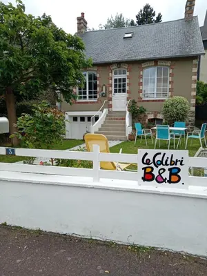 Jardin de l'établissement LE COLIBRI