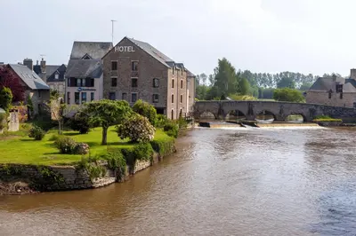 Vue sur la rivière ou le fleuve situé(e) à proximité de l'hôtel