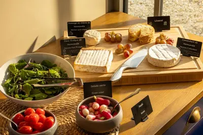 Nourriture dans l'hôtel ou à proximité