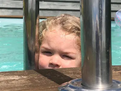 Piscine de l'établissement La Besnerais ou située à proximité