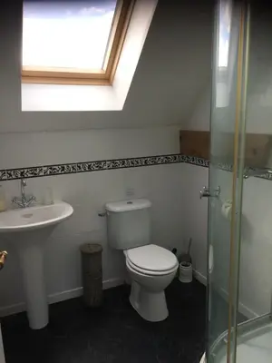 Salle de bains dans l'établissement La Besnerais