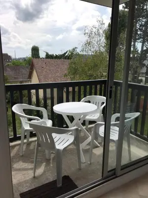 Balcon ou terrasse dans l'établissement Cabourg T2 proche plage