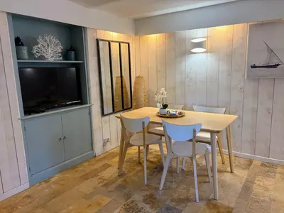 Plan de l'établissement Villa St Laurent - Bel appartement refait à neuf à 50 m de la Plage