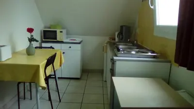 Cuisine ou kitchenette dans l'établissement studio évasion